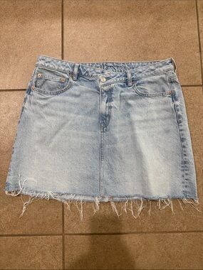 American Eagle Outfitters Light Wash Denim Mini Skirt